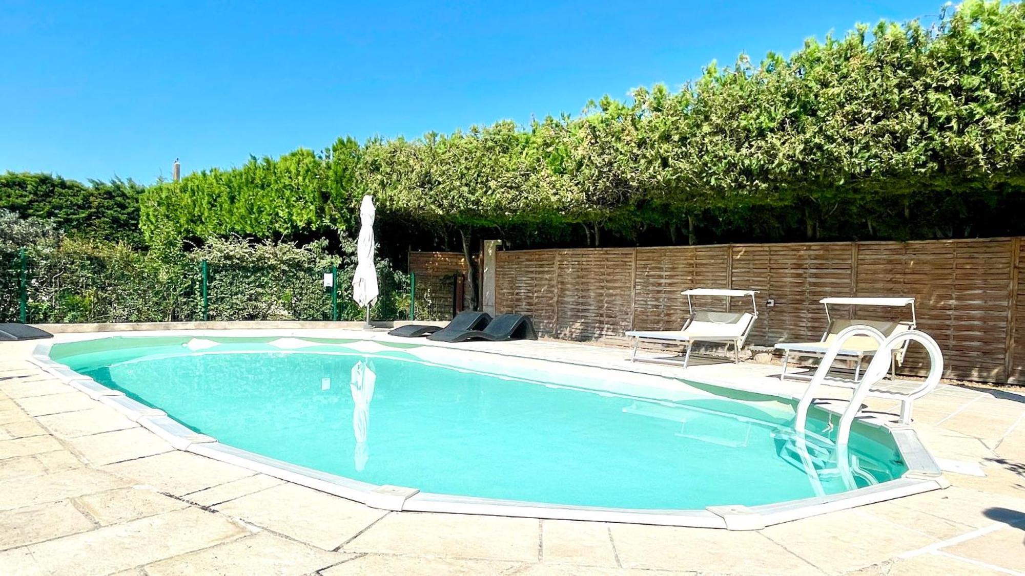 Rendez-Vous Avec Les Cigales - Gite 6 Personnes 100M2 - Piscine Privee - Climatisation Cheval-Blanc Exteriér fotografie