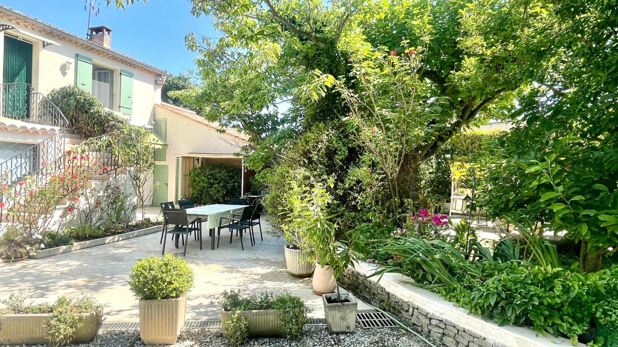 Rendez-Vous Avec Les Cigales - Gite 6 Personnes 100M2 - Piscine Privee - Climatisation Cheval-Blanc Exteriér fotografie