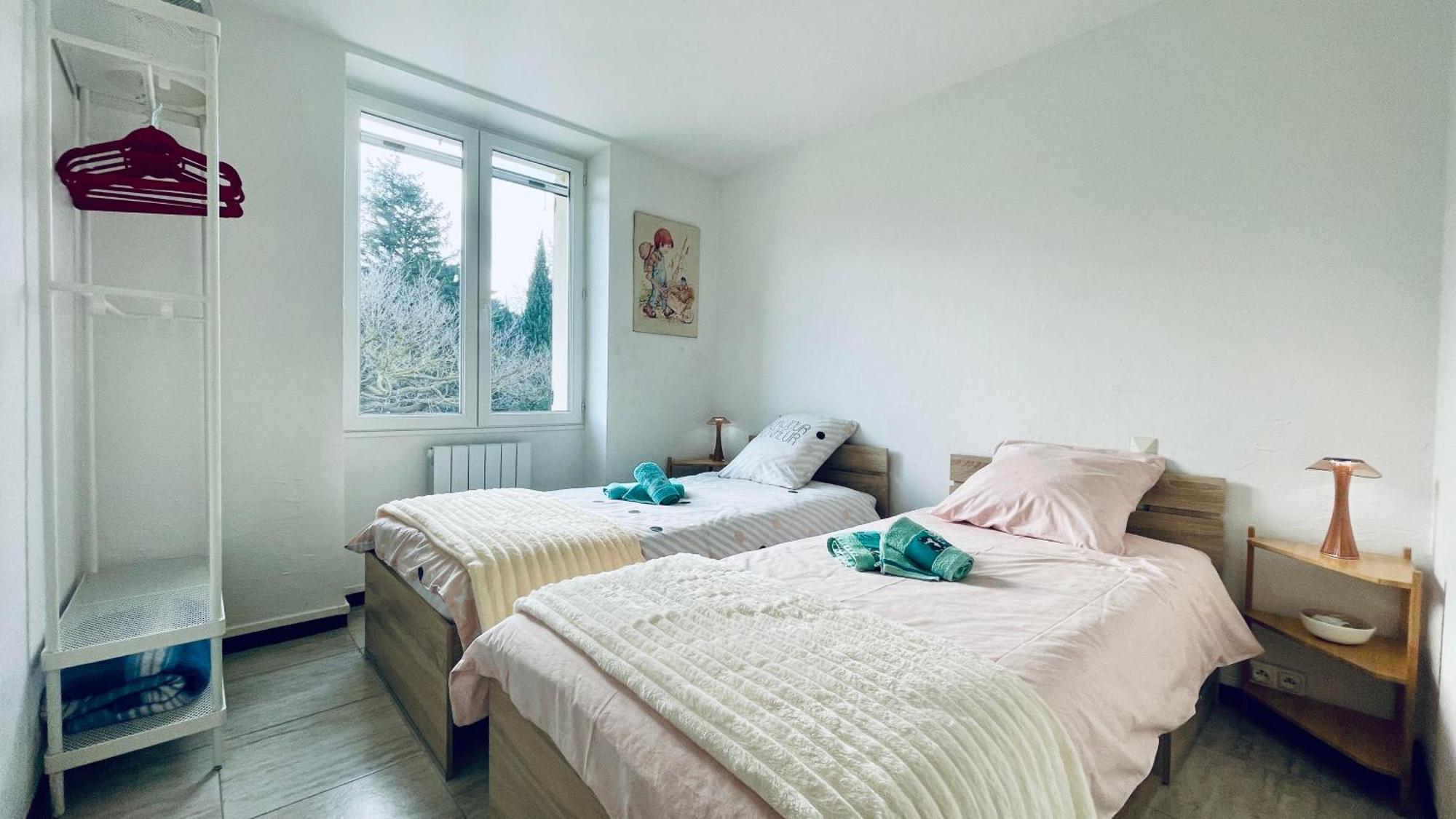 Rendez-Vous Avec Les Cigales - Gite 6 Personnes 100M2 - Piscine Privee - Climatisation Cheval-Blanc Exteriér fotografie